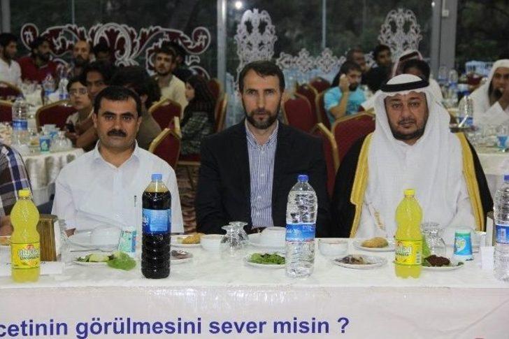 Bin Yetim Çocuğa İftar Yemeği Verildi G2