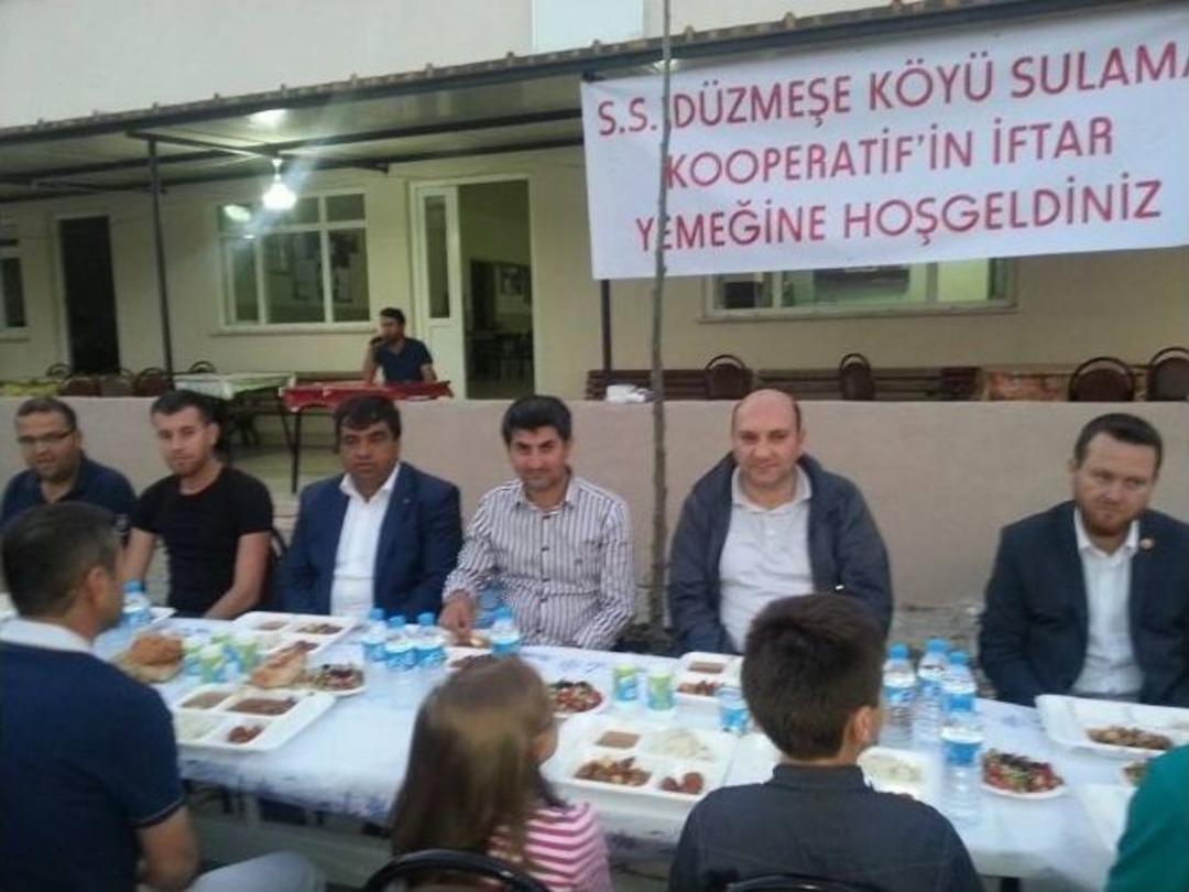 D&uuml;zmeşe K&ouml;y&uuml; Sulama Kooperatifi İftar Yemeği D&uuml;zenledi