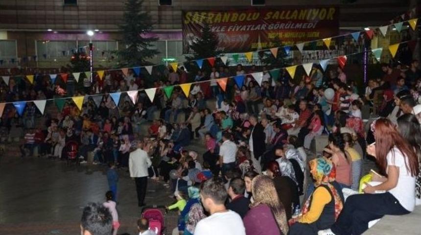 Ramazan Akşamları Mehmet Narin Konseri İle Devam Etti