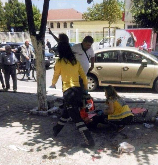 3 Aylık Hamile Öğretmen Otomobilin Devirdiği Direğin Altında Can Verdi