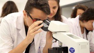 İstanbul Aydın Üniversitesi’nden Lise Öğrencilerine Yazokulu