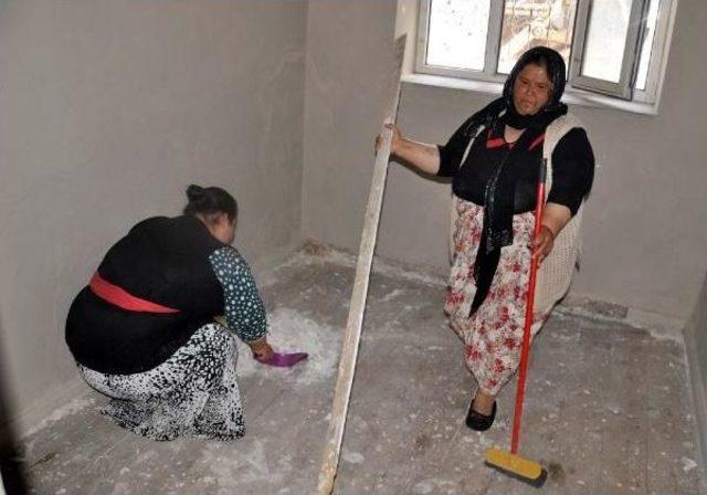 Türkmen Baba Suriye'yi Anlattı: Oğlum Kucağımda Öldü, Kızım Kayboldu