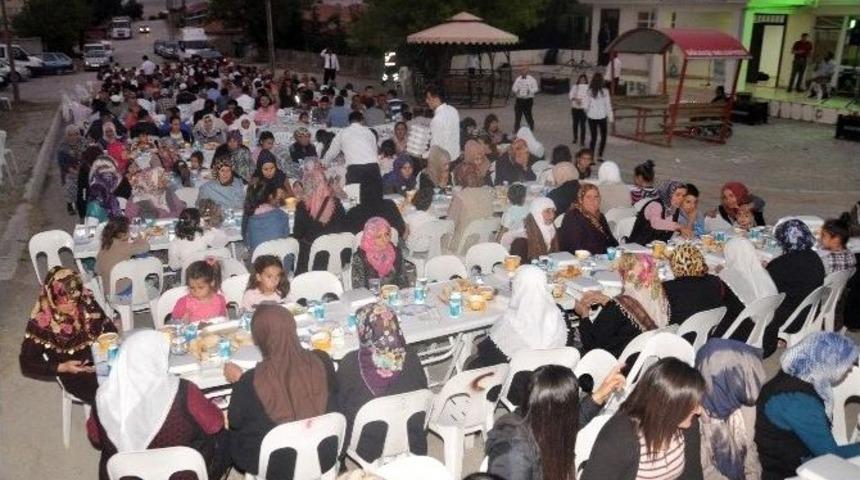 Başkan Duruay, Bezirhane’liler İle İftar Sofrasında Buluştu