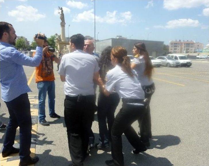 Hasan Ferit Gedik Davasında Gerginlik: Üç Gözaltı G3