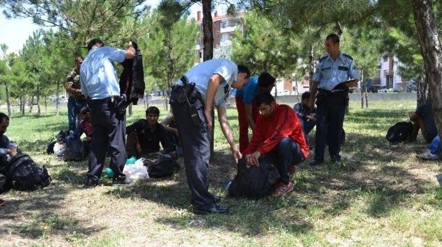 Mültecileri Avrupa Diye Edirne’ye Bıraktılar