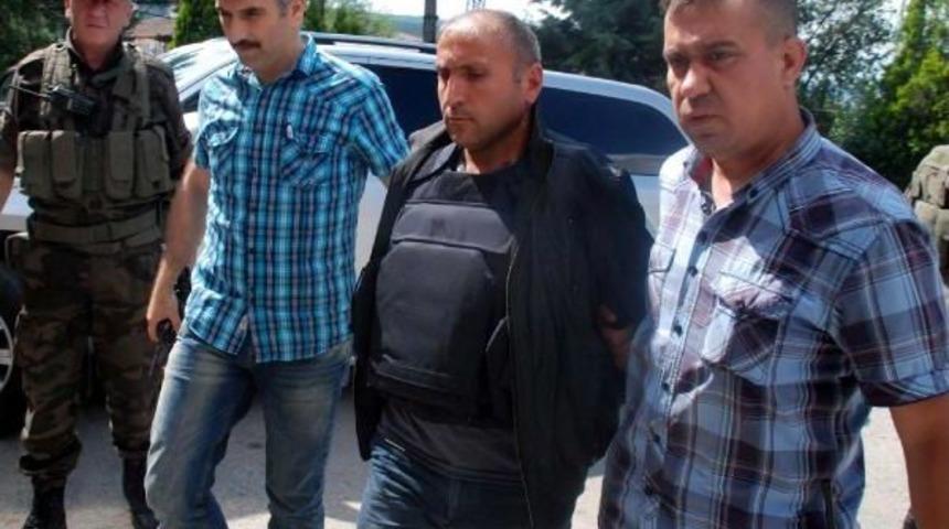 Arkadaşını &Ouml;ld&uuml;ren Oto Lastik Tamircisi Tutuklandı