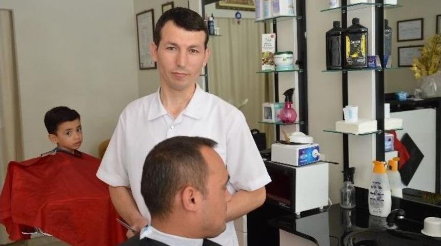 Berberlerde Bayram Mesaisi Başladı