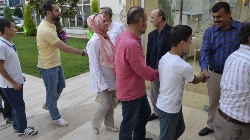 Başkan &Ouml;zt&uuml;rk&rsquo;ten Belediye Personeline İftar