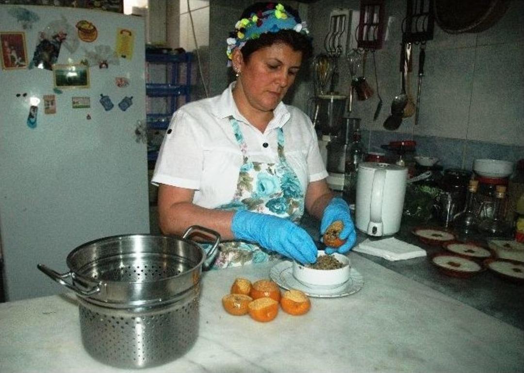 Mandalina Dolması T&uuml;rk Ve D&uuml;nya Mutfağına Girmeye Hazırlanıyor