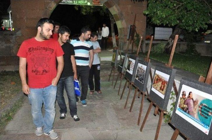 Katliamlara Fotoğraf Sergisiyle Tepki G1