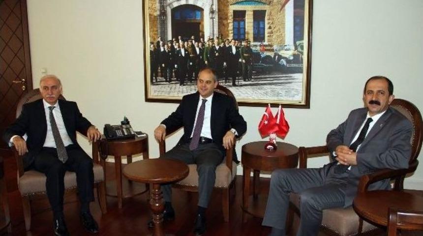 Bakan Kılı&ccedil;&rsquo;tan Kurum Ziyaretleri