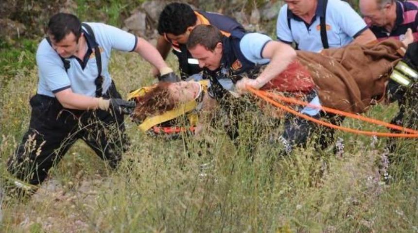 Yarış Motosikletiyle 30 Metreden U&ccedil;uruma Yuvarlandı