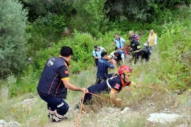 Yarış Motosikletiyle 30 Metreden Uçuruma Yuvarlandı