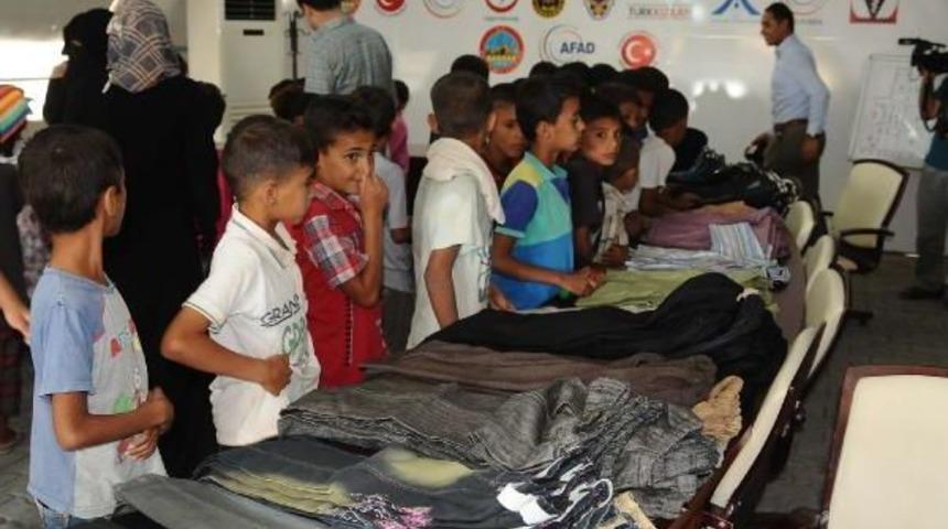 Ak&ccedil;akale'de 2 Bin 500 Suriyeli &Ccedil;ocuğa Bayramlık