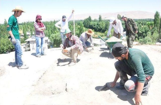 Karahüyük’ün Tarihi Gün Yüzüne Çıkıyor