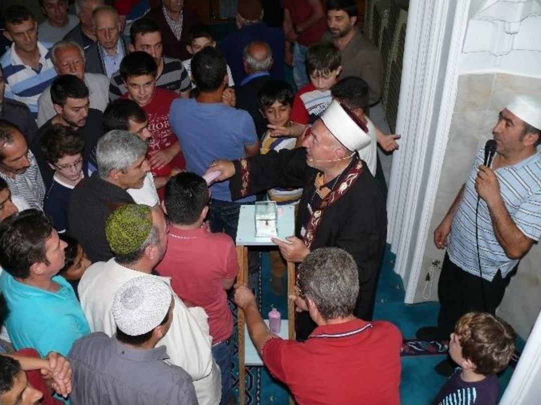 Bilecik&rsquo;te Kadir Gecesinde Sakal-ı Şerif Coşkusu