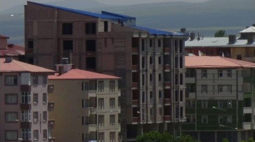 Kars’ın Cadde Ve Sokaklarınde Yeni Konutlar Yapılıyor
