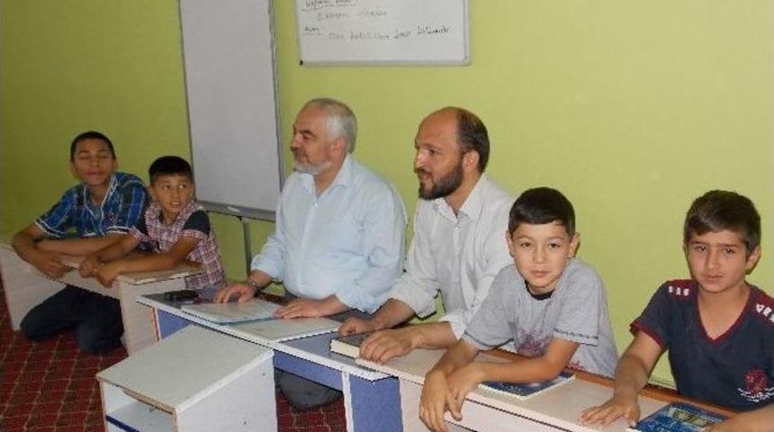 Tercan M&uuml;ft&uuml;s&uuml; İsmail Geren&rsquo;den Yaz Kur&rsquo;an Kurslarına Ziyaret