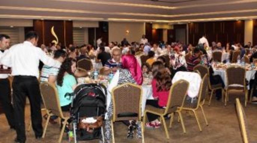 Bera Otel&rsquo;den Geleneksel İftar Yemeği