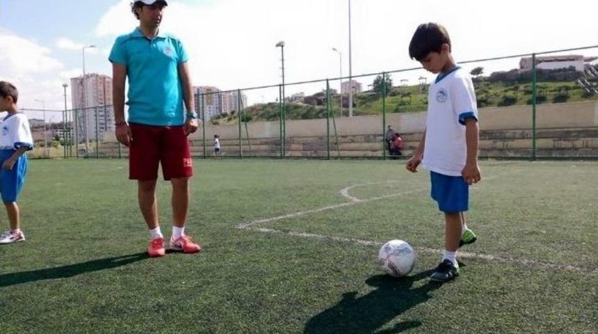 Yaz Spor Okulları&rsquo;nda Birinci D&ouml;nem Sona Erdi