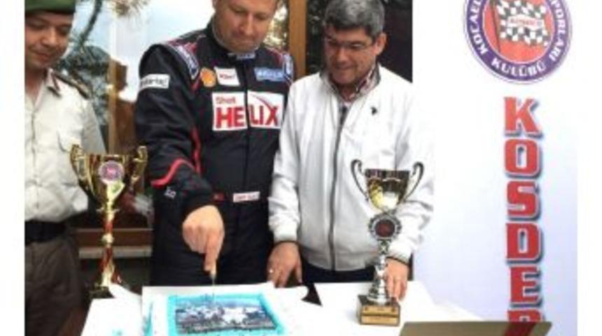 Doğum G&uuml;n&uuml;nde Rekor Kırdı, Kupa Kazandırdı