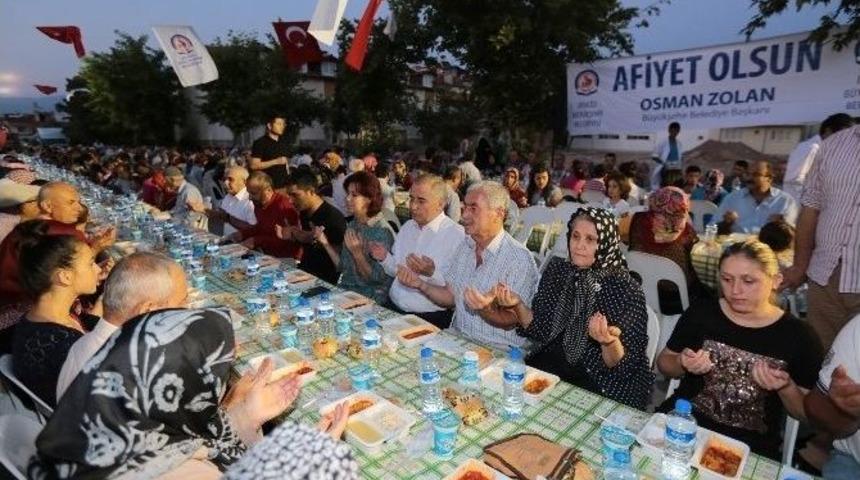 Muratdede Mahallesi&rsquo;nde İftar Sofrası