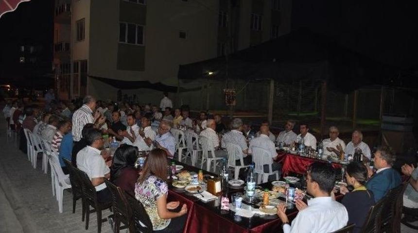Korkuteli Kaymakam Tanrıkulu&rsquo;dan İftar Yemeği