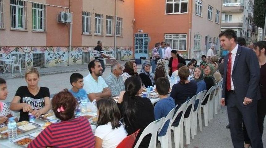 Başkan Ercengiz, 35 Bin Burdurluyla İftar Yaptı&rlm;