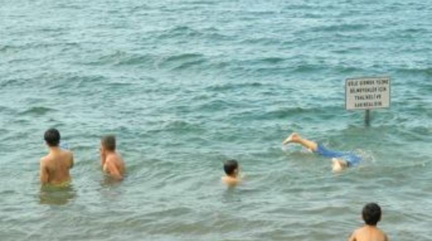 Uyarı Levhaları Engel Olmuyor