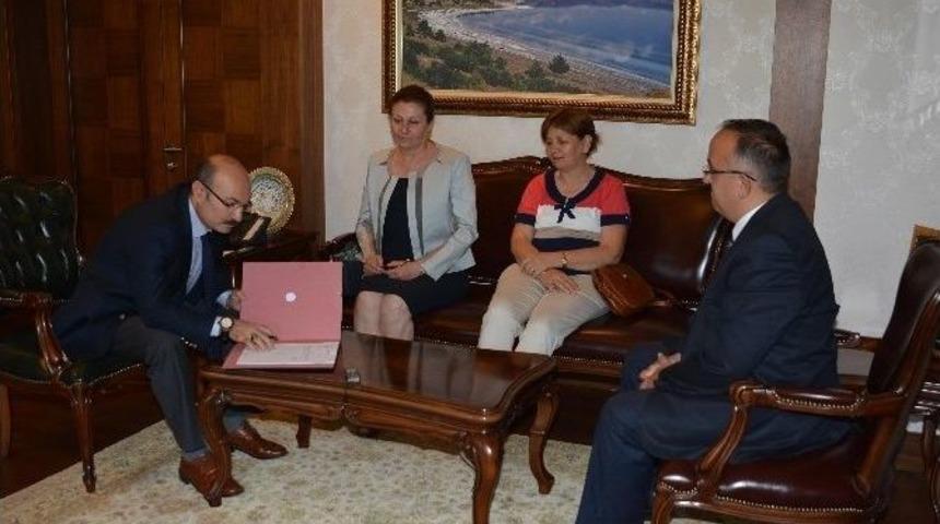 Burdur&rsquo;da 3 Derslik Protokol&uuml;