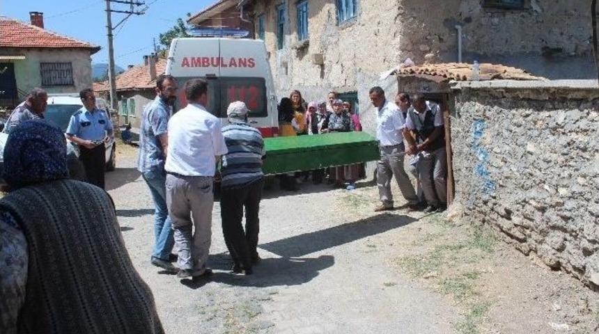 Belediye &Ccedil;alışan Av T&uuml;feğiyle Vurulmuş Halde Bulundu