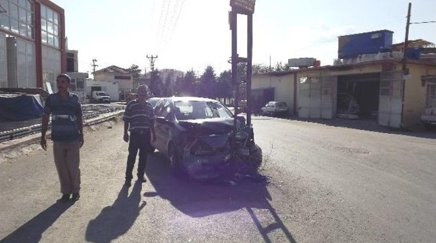 Malatya&rsquo;da Direğe &Ccedil;arpan S&uuml;r&uuml;c&uuml; Şikayet&ccedil;i Oldu