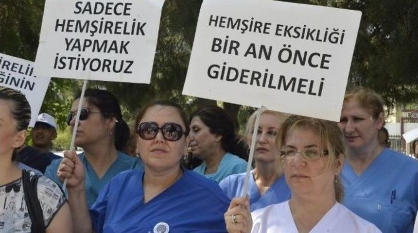 Hemşireler Kadro Duasına &Ccedil;ıktı