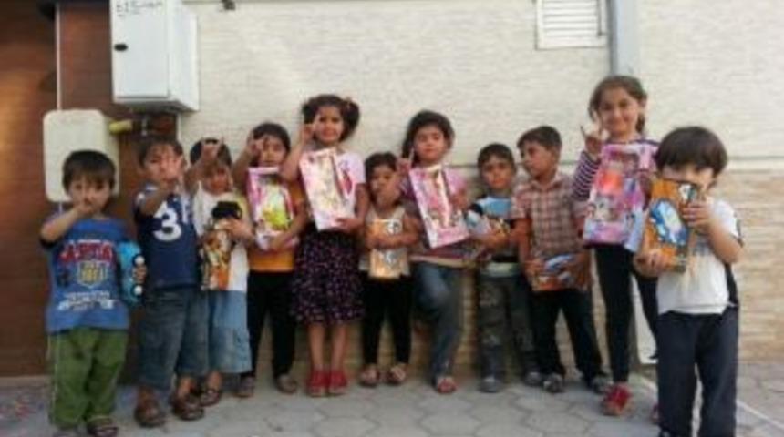 Bayram &Ouml;ncesi Sığınmacı &Ccedil;ocuklar Sevindirildi