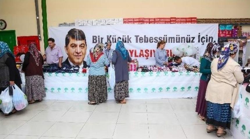 Şehitkamil&rsquo;den Dar Gelirli Ailelere Bayram Elbisesi