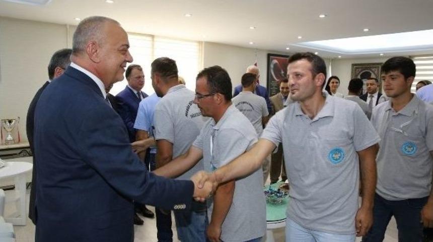 B&uuml;y&uuml;kşehir Belediyesi&rsquo;nde Bayramlaşma T&ouml;reni