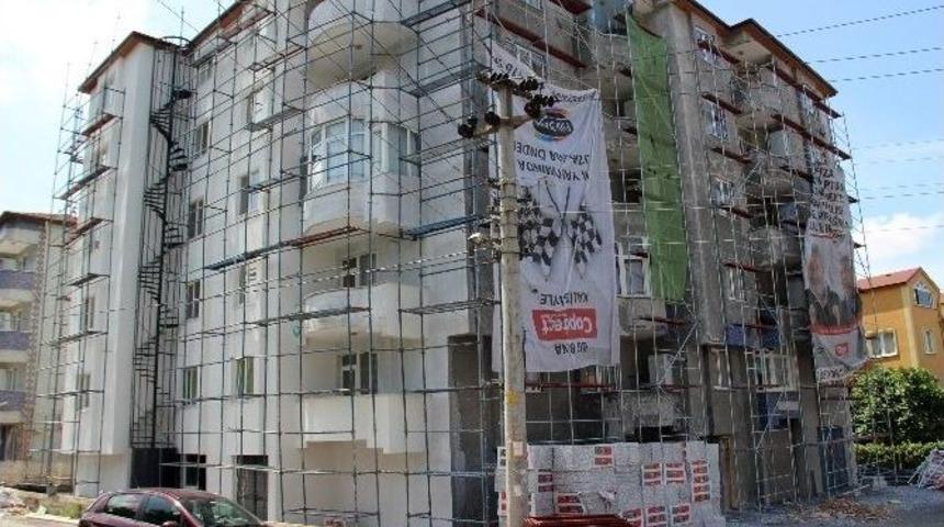 İnşaattan D&uuml;şen İş&ccedil;i Yaralandı