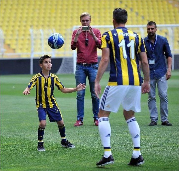 Van Persie Feyenoord'da hoca oldu G4