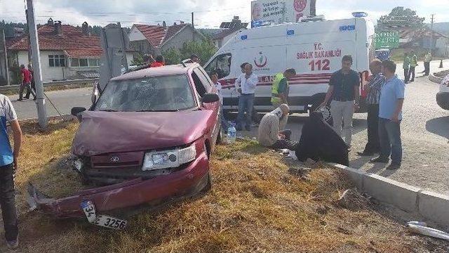 Bolu’da Trafik Kazası: 5 Yaralı