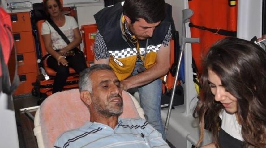 A&ccedil;lık Grevini Sonlandıran Aile Tedavi Altına Alındı