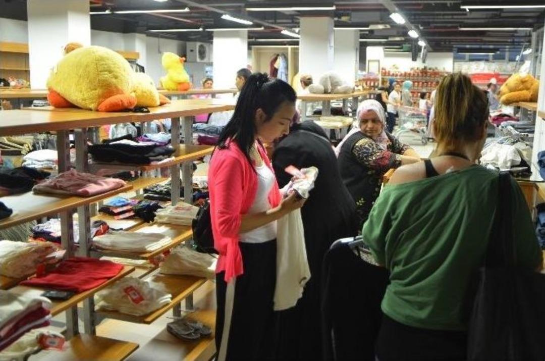 Sosyal Market&rsquo;te Bayram Yoğunluğu