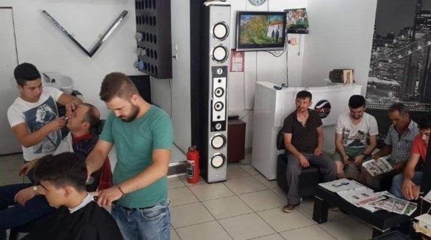 Bayram En &Ccedil;ok Esnafın Y&uuml;z&uuml;n&uuml; G&uuml;ld&uuml;rd&uuml;