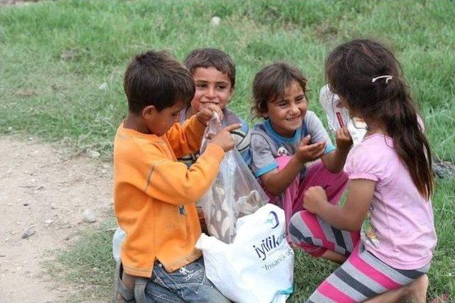 İyilikder Ve Akadder, Suriyeli Muhacirlerin Yüzünü Güldürdü