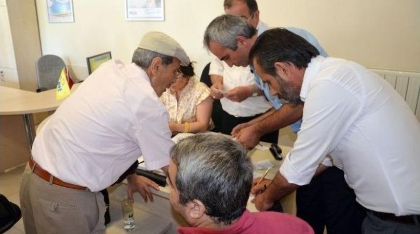 Telefon Dolandırıcılarına 14 Bin Lirasını Kaptırdı