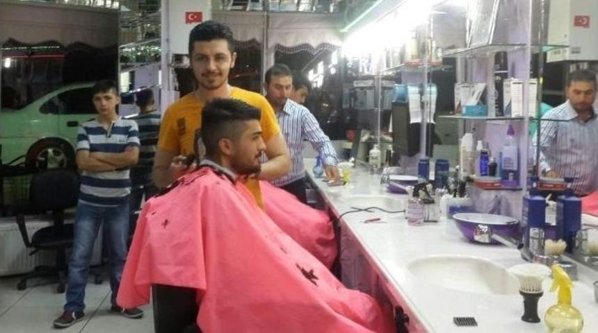 Yozgat&rsquo;ta Berber Ve Kuaf&ouml;rlerde Bayram Yoğunluğu