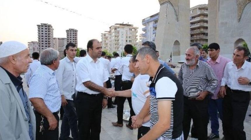 Karak&ouml;pr&uuml;&rsquo;de Kardeşlik Sofrası Kuruldu