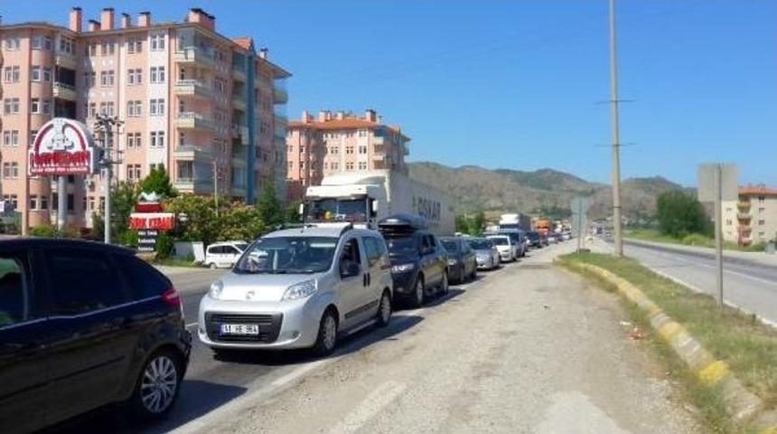 İstanbul-Samsun D-100 Karayolunda Yoğunluk
