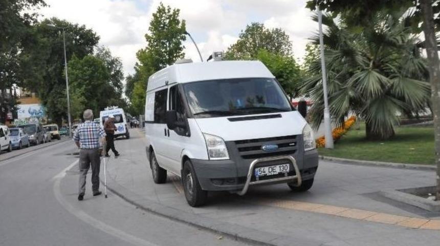 Sakarya&rsquo;da Ş&uuml;pheli &Ccedil;anta Paniği