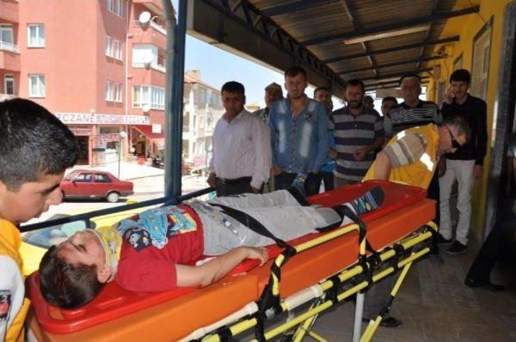 Bayram Tatili Yolunda Kaza: 1 Ölü, 5 Yaralı