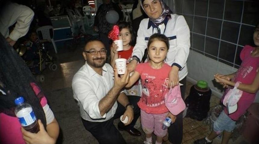 İftar Sonrası Kızılay&rsquo;dan Şerbet İkramı